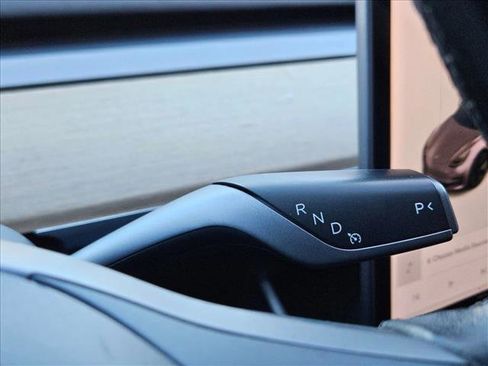 Used 2018 Tesla Model 3 Long Range image 12