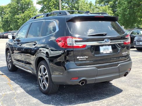 Used 2023 Subaru Ascent Limited w/ Technology Package AWD/4WD image 6