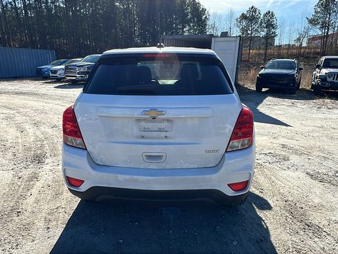 Used 2020 Chevrolet Trax LS w/ Tint and Cruise Package image 9