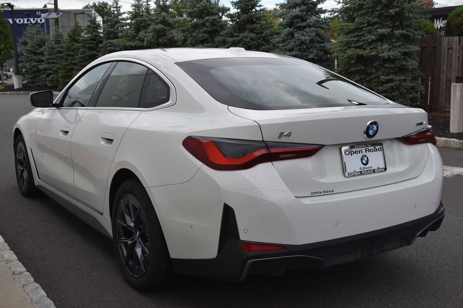 Used 2026 BMW i4 xDrive40i w/ Premium Package AWD/4WD image 7