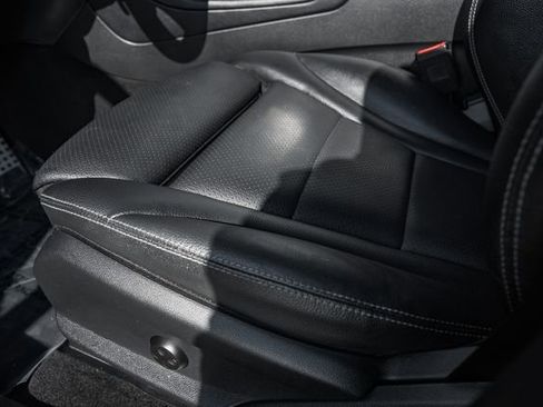 Used 2022 Mercedes-Benz GLC 300 4MATIC image 32