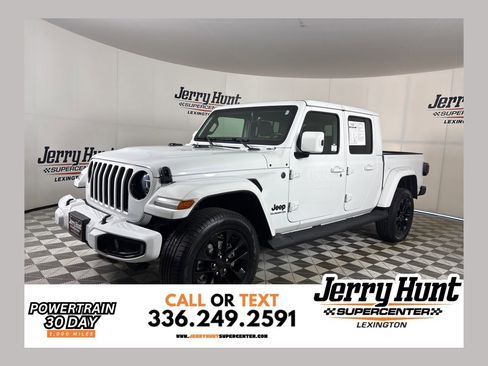Used 2021 Jeep Gladiator Overland image 1