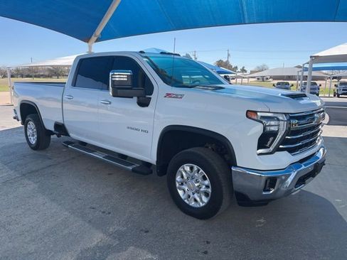 Used 2024 Chevrolet Silverado 3500 LTZ w/ LTZ Convenience Package image 3
