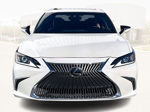 Used 2019 Lexus ES 350 w/ Accessory Package 2 image 2