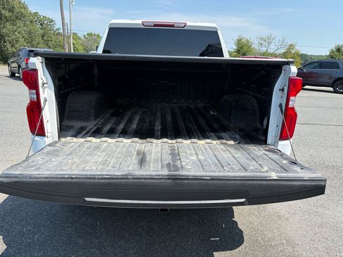 Used 2022 Chevrolet Silverado 1500 RST AWD/4WD image 6