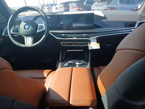 New 2026 BMW X5 xDrive50e w/ M Sport Package AWD/4WD image 14
