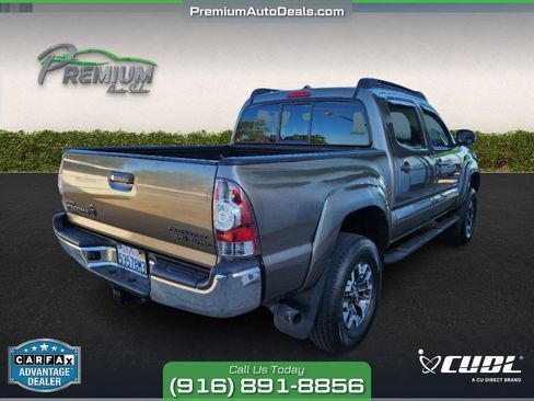 Used 2014 Toyota Tacoma PreRunner image 5