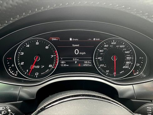 Used 2015 Audi RS 7 Prestige image 25