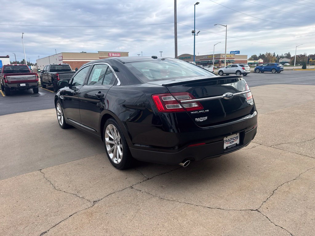 Used 2018 Ford Taurus Limited AWD/4WD image 5