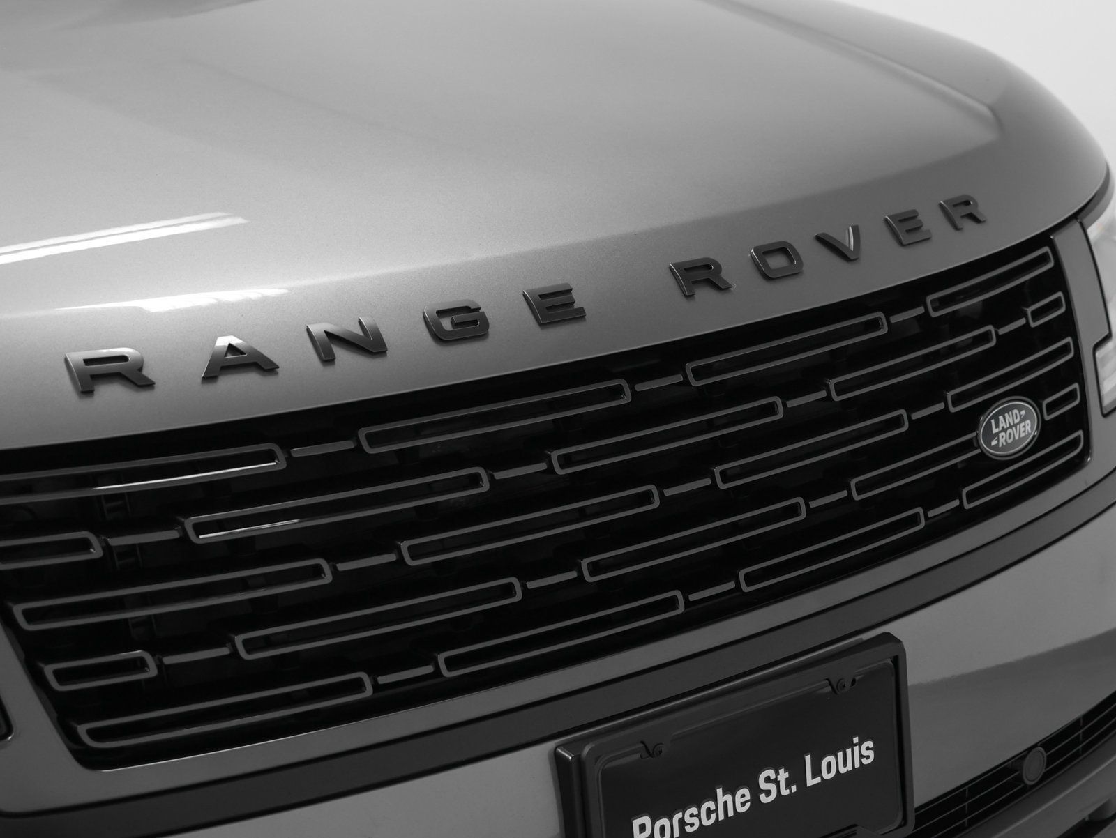 Used 2023 Land Rover Range Rover Long Wheelbase SE AWD/4WD image 16
