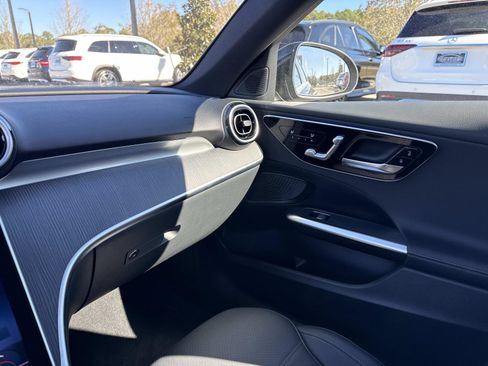 Used 2025 Mercedes-Benz C 300 Sedan image 23