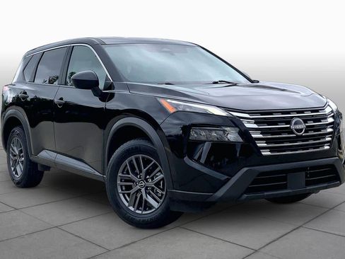 Used 2024 Nissan Rogue S FWD image 3