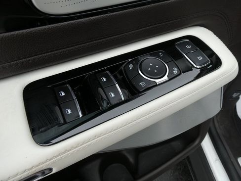 Used 2023 Lincoln Aviator Black Label Grand Touring w/ Class IV Trailer Tow Package image 29