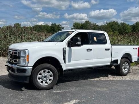 Used 2023 Ford F250 XLT w/ Snow Plow Prep Package AWD/4WD image 1