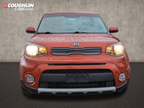 Used 2019 Kia Soul + image 2