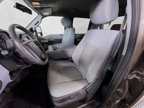 Used 2015 Ford F250 XLT w/ XLT Interior Package AWD/4WD image 12