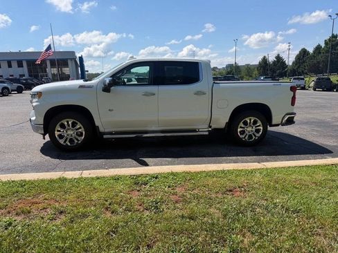 Used 2023 Chevrolet Silverado 1500 LTZ w/ LTZ Premium Package AWD/4WD image 4