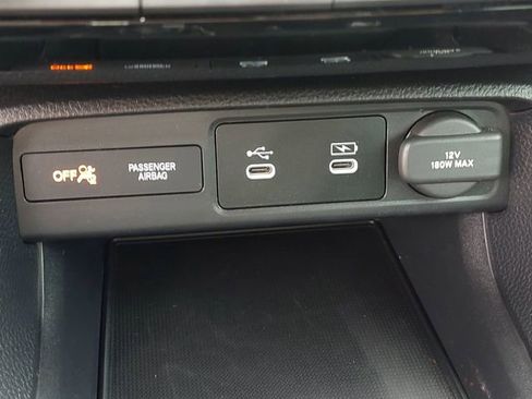 Used 2025 Honda Civic Sport image 17