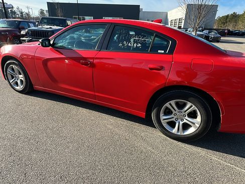 Used 2023 Dodge Charger SXT image 9