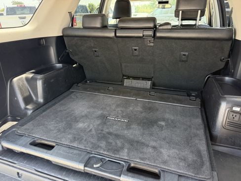 Used 2010 Toyota 4Runner Limited RWD image 33