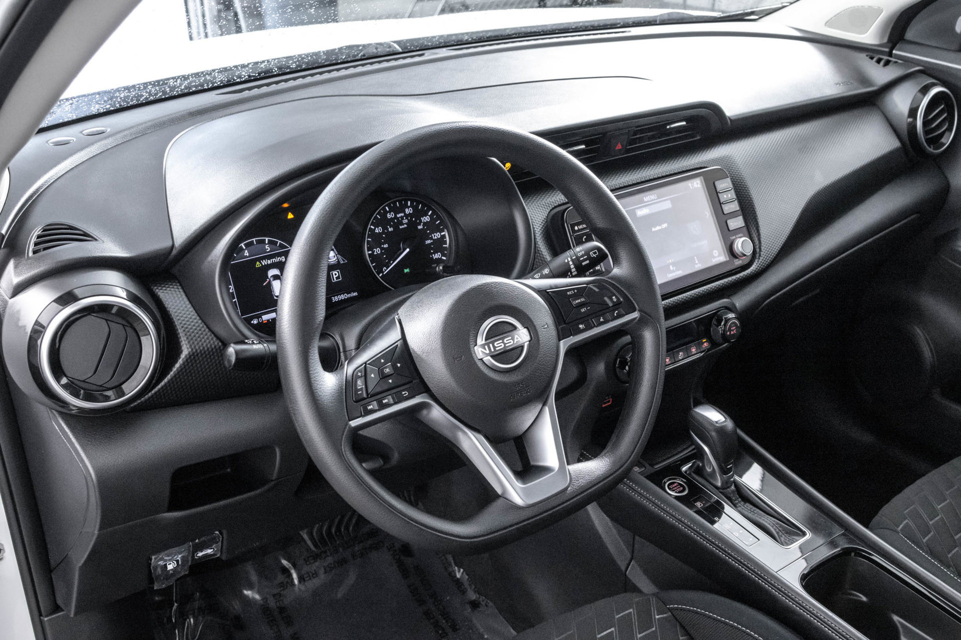 Used 2022 Nissan Kicks SV FWD image 5
