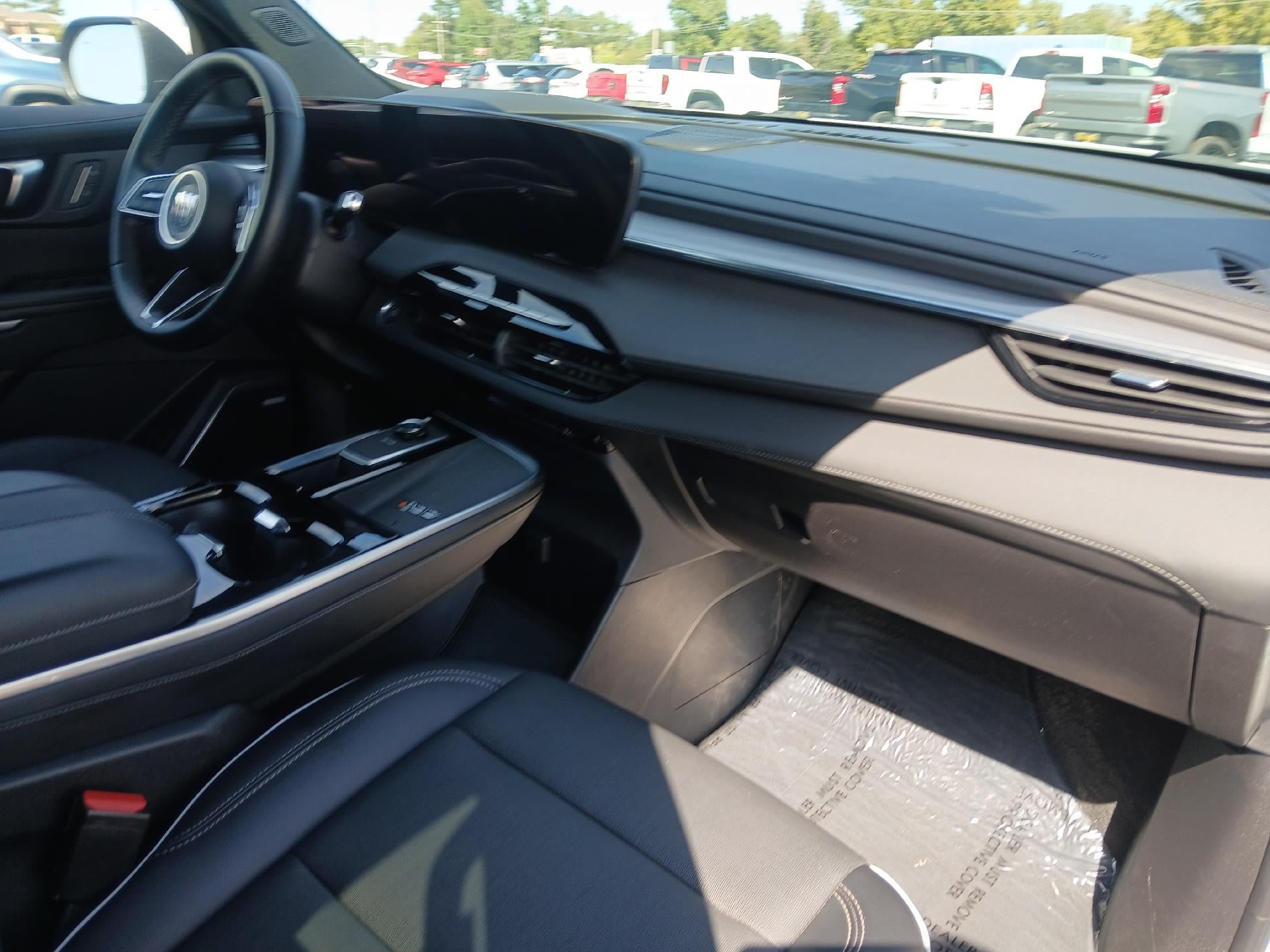 Used 2025 Buick Enclave Preferred FWD image 25
