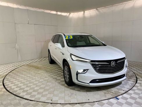 Used 2023 Buick Enclave Essence w/ Trailering Package, 5000 lbs. FWD image 1