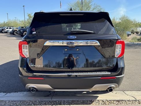 Used 2022 Ford Explorer Limited image 4