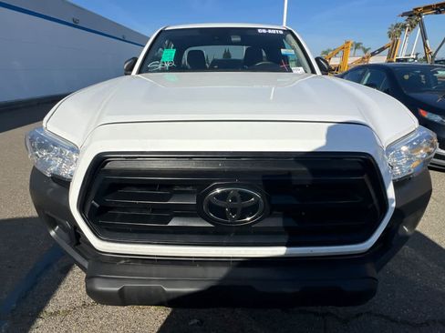Used 2022 Toyota Tacoma SR RWD image 2