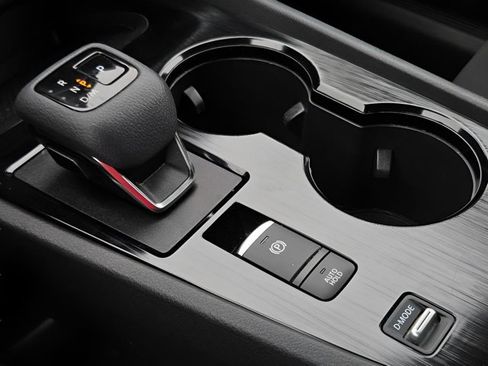 Certified 2024 Nissan Rogue S image 21