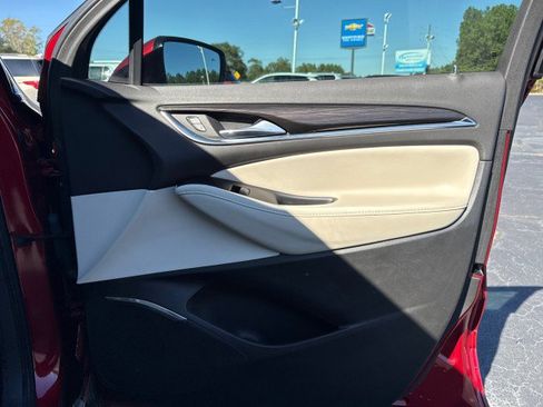 Used 2023 Buick Enclave Essence w/ Experience Buick Package image 13