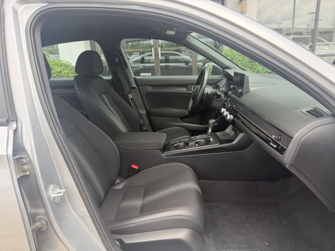 Used 2023 Honda Civic Sport image 19