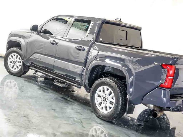 Used 2024 Toyota Tacoma SR5 AWD/4WD image 11