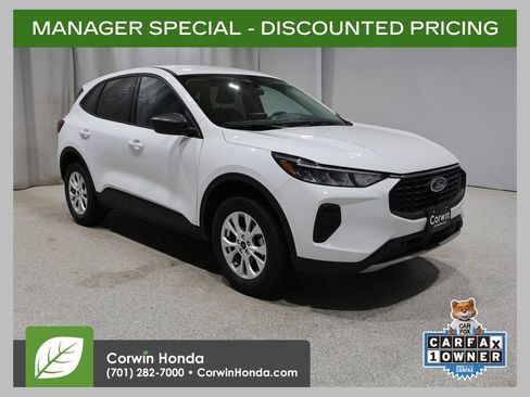 Used 2025 Ford Escape Active AWD/4WD image 1