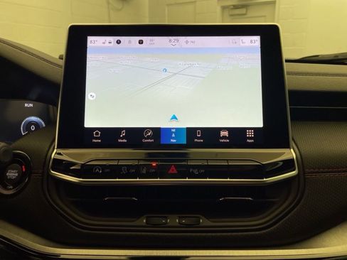 New 2026 Jeep Compass Trailhawk w/ Sun, Sound & Navigation Group image 15