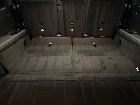 New 2026 Mercedes-Benz GLS 63 AMG 4MATIC image 18