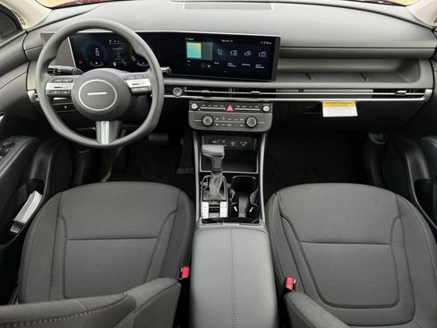 New 2026 Hyundai Tucson SE image 9