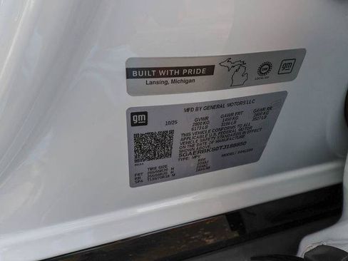 New 2026 Buick Enclave Sport Touring w/ Power Package FWD image 33
