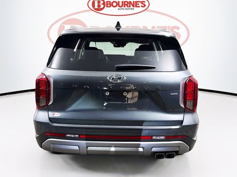 Used 2023 Hyundai Palisade Limited w/ Cargo Package image 11