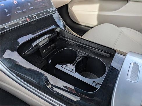 Certified 2025 Mercedes-Benz C 300 Sedan image 12