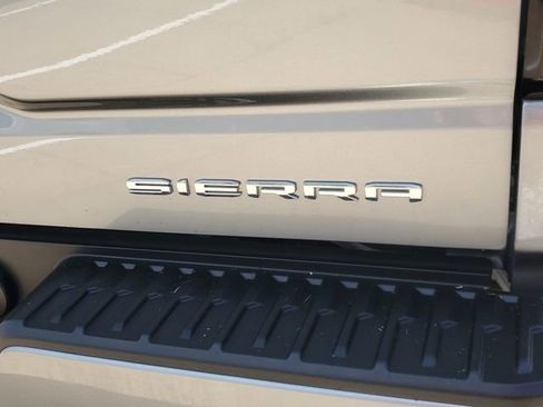 Used 2026 GMC Sierra 1500 Denali AWD/4WD image 6