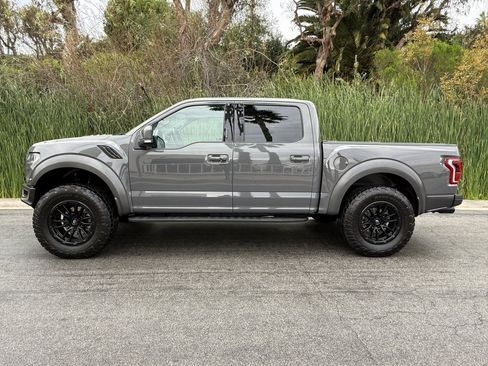 Used 2020 Ford F150 Raptor w/ Equipment Group 802A Luxury image 28