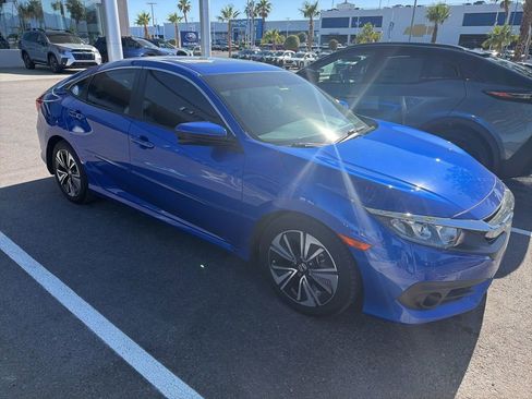 Used 2017 Honda Civic EX-T image 9