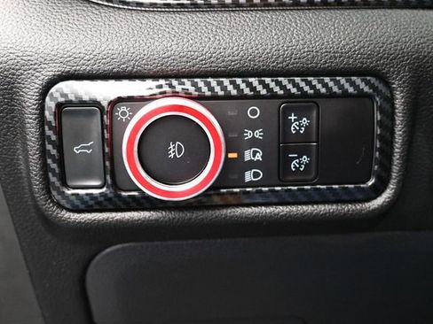 Used 2023 Ford Explorer XLT w/ Equipment Group 202A RWD image 21