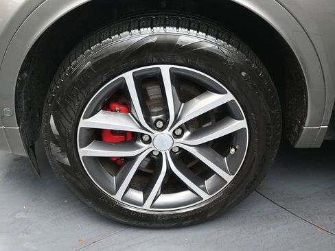 Used 2024 Land Rover Discovery Sport S image 36