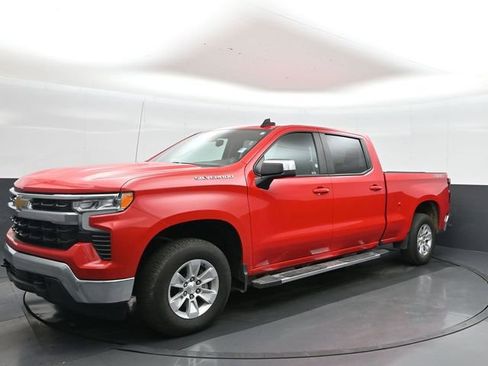 Used 2023 Chevrolet Silverado 1500 LT w/ Protection Package AWD/4WD image 7