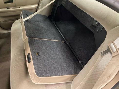 Used 2005 Mercury Sable GS image 25