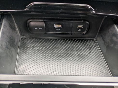 Used 2023 Kia Sportage LX image 25