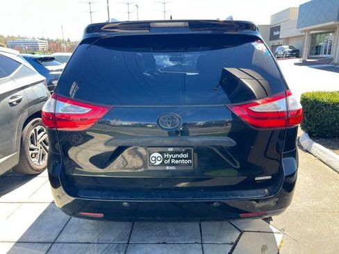 Used 2015 Toyota Sienna Limited FWD image 8