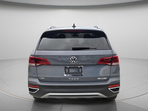 Used 2023 Volkswagen Taos SE w/ Black Wheel Package FWD image 6